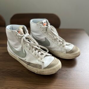 Nike blazers light blue, size 10